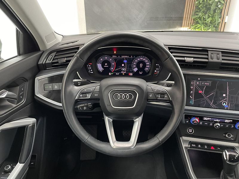 Audi Q3 40TDi ČR Sportback REZERVACE - fotka 21 z 32
