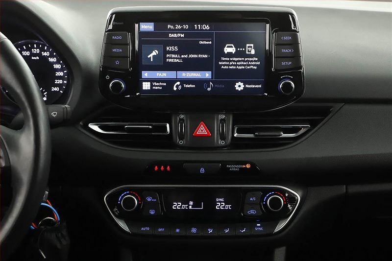 Hyundai i30 (2024) Style 1.5 T-GDI MHEV - fotka 11 z 13
