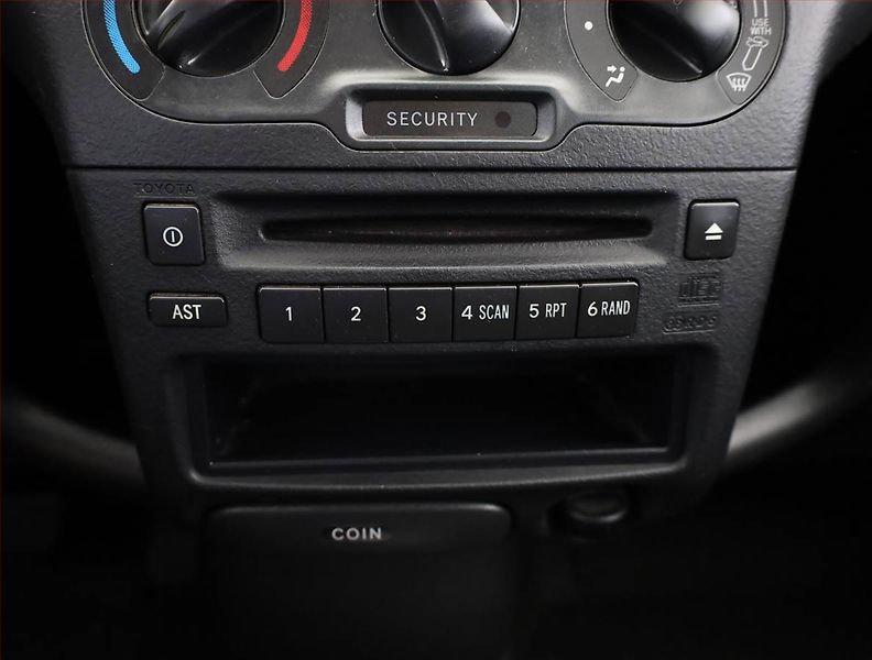 Toyota Yaris (2003) 1.0 VVT-i, Automat, nová STK - fotka 11 z 15