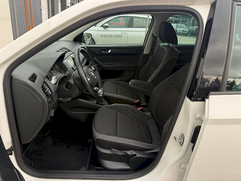 Škoda Fabia (2022) Combi 1.0 TSI 70 kW - fotka 10 z 21