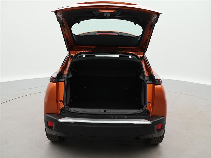 Peugeot 2008 1,2 PT 100k CZ Active 1Maj DPH - fotka 9 z 24