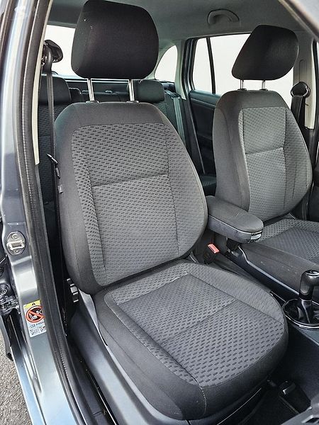 Škoda Fabia 1.2 TSI 63kW AMBITION,TEMPOMAT - fotka 22 z 32