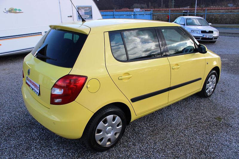 Škoda Fabia (2008) 1,4i 16V SPORT KLIMA EL.OKNA - fotka 7 z 16