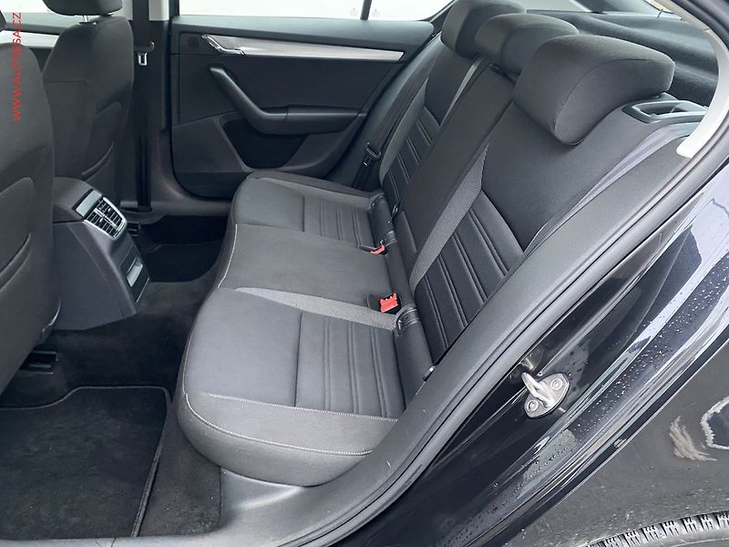 Škoda Octavia (2019) 1.6 TDi, ČR, Ambition, +kola - fotka 10 z 17