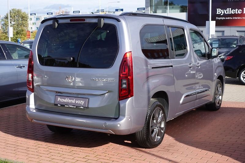 Toyota ProAce City Verso 1,5D-4D 96kW VIP Long VIP 7mís - fotka 4 z 35