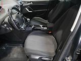 Peugeot 308 (2018) 1.2PT, 1.maj,ČR - náhled 9