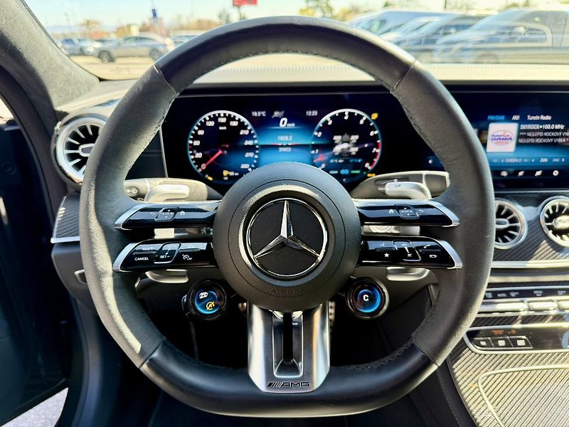 Mercedes-Benz CLS (2023) 53 AMG 4MATIC+ kupé - fotka 32 z 56