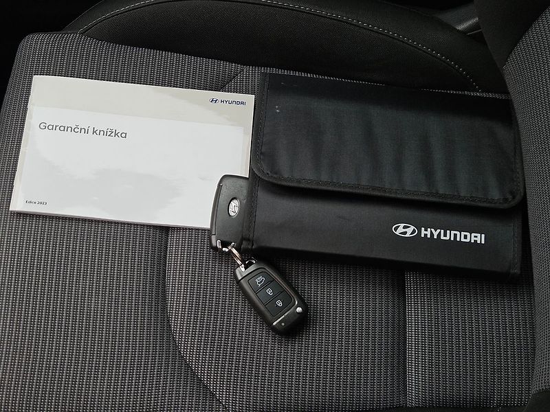 Hyundai i30 1,5i, Comfort 16, 1.majitel - fotka 31 z 32