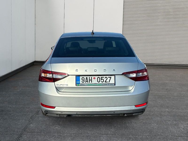 Škoda Superb (2022) STYLE 2.0TSI 140kW DSG TAŽNÉ  - fotka 5 z 11