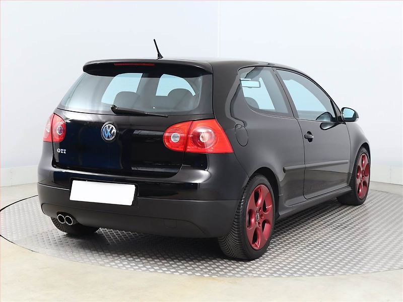 Volkswagen Golf (2006) 2.0 GTI - fotka 5 z 12