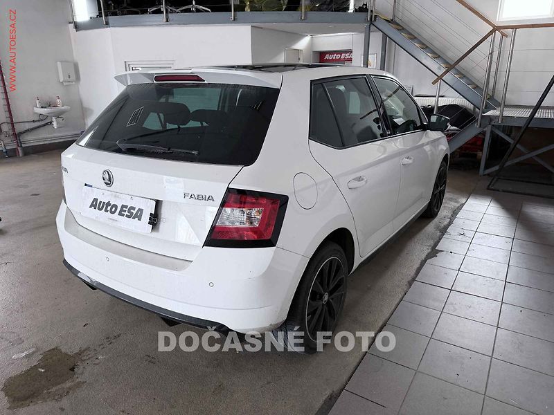 Škoda Fabia (2016) 1.2TSi, ČR, Panor, AC - fotka 2 z 3