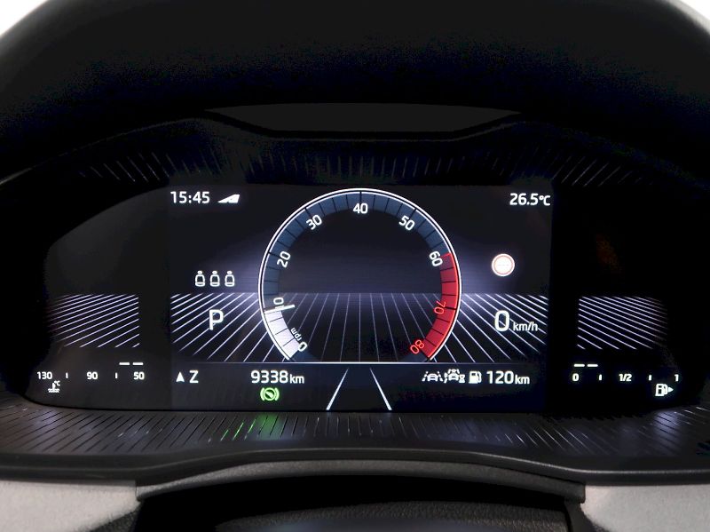 Škoda Scala (2025) TOP SELECTION 1.5TSI 110KW DSG - fotka 22 z 40