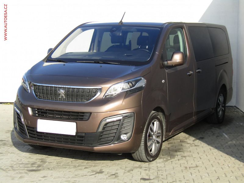 Peugeot Expert (2018) 2.0 HDi Traveller, ČR, navi - fotka 3 z 3