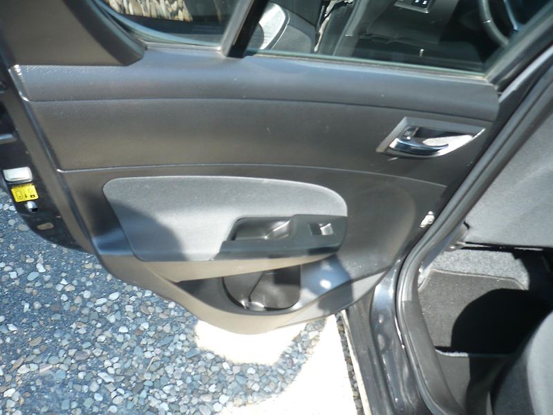 Suzuki Swift 1.2i 66Kw Klima - fotka 20 z 23
