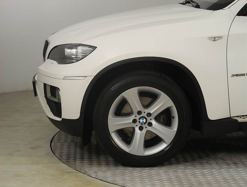 BMW X6 (2013) xDrive30d, 4X4, Automat - fotka 15 z 27