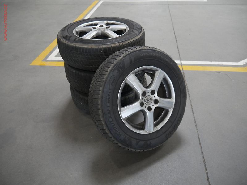 Hyundai ix35 (2014) 1.7 CRDi, 2.maj,ČR, STK2/28 - fotka 18 z 18