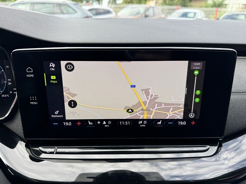 Škoda Octavia (2023) 2.0TDi DSG Ad.LED Webasto - fotka 12 z 50