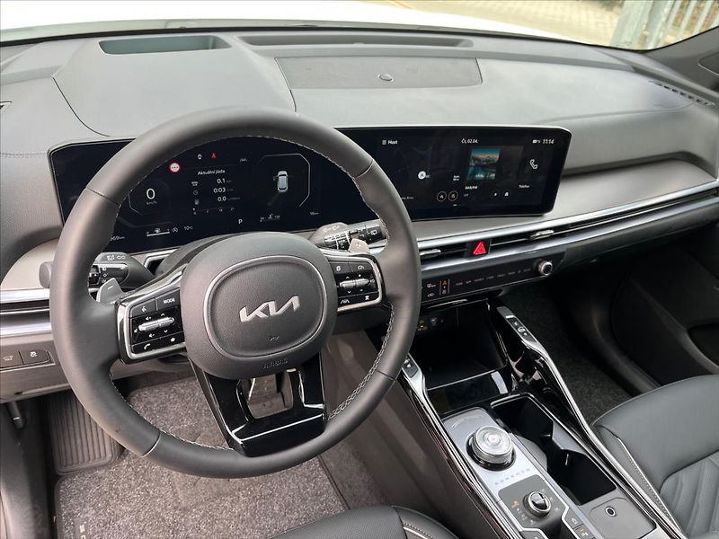 Kia Sorento 2,2 5P CRDi SCR 4x4 8DCT TOP - fotka 5 z 8