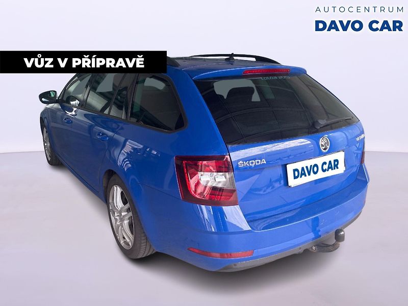 Škoda Octavia 2.0 TDI DSG CZ 125let LED 1Maj - fotka 2 z 12