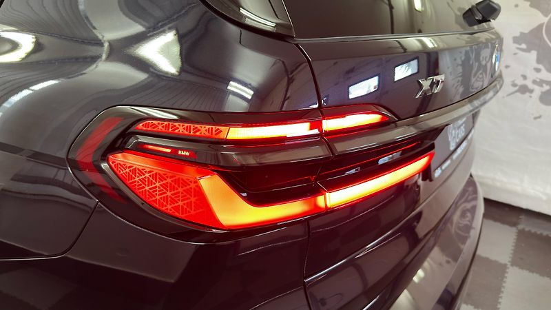 BMW X7 M60i X-DRIVE / ZÁRUKA / 7 MÍST - fotka 8 z 67