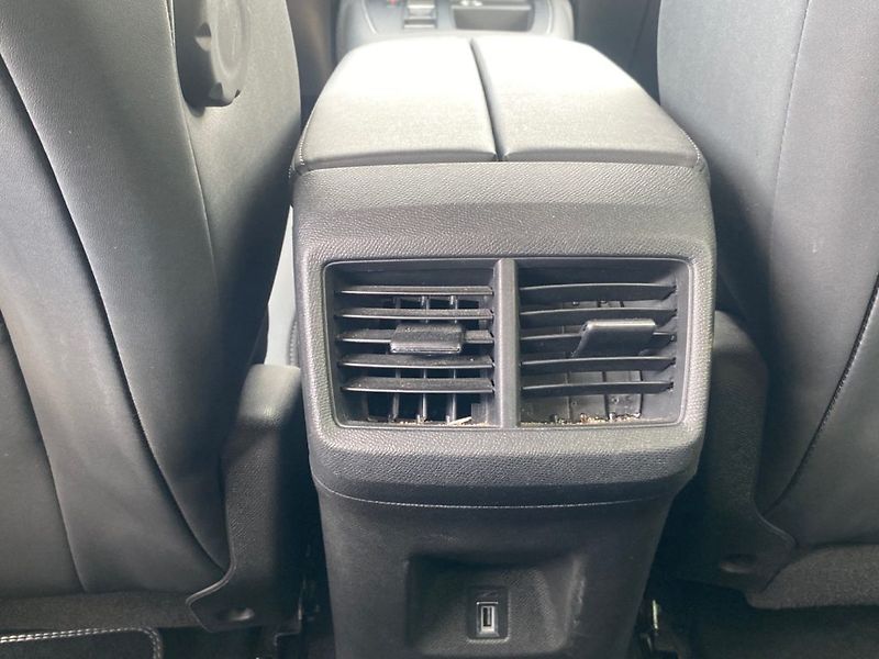 Citroën C5 Aircross (2023) Shine 1,6 PLUG-IN 225 EAT8 - fotka 31 z 32