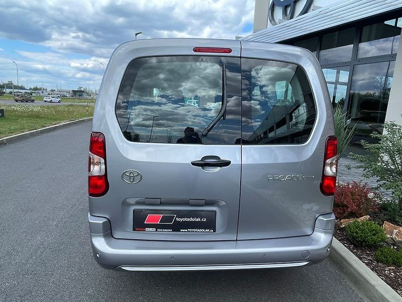 Toyota ProAce City Verso 1.2 M/T Long Business 7 míst - fotka 5 z 28