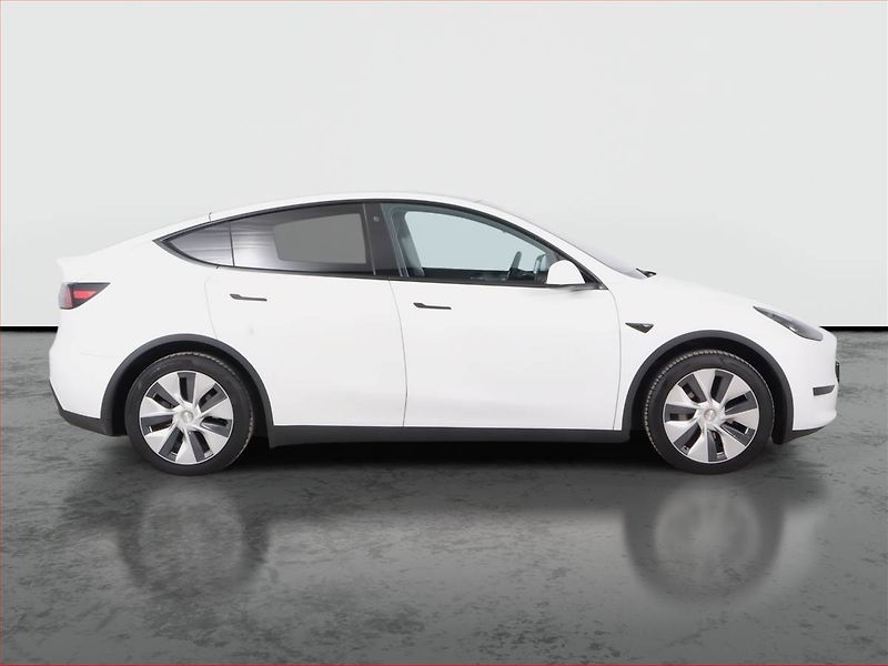 Tesla Model Y (2023) RWD LFP 60kWh, SoH 97% - fotka 6 z 22