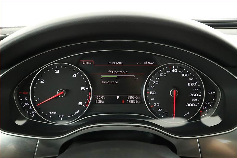Audi A6 (2016) S line 3.0 BiTDI - fotka 8 z 19