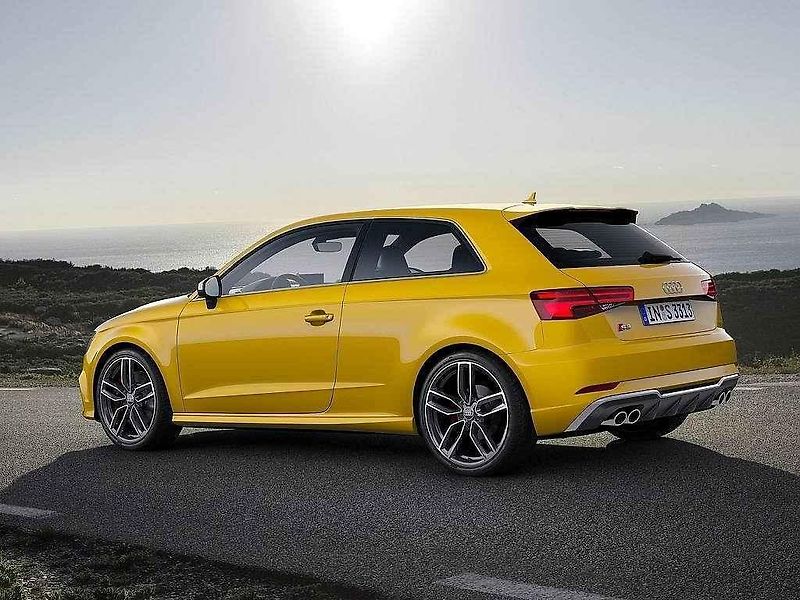 Audi A3.