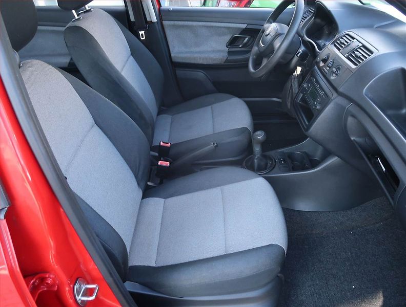 Škoda Fabia (2011) 1.2, Eko.zaplacen, po STK - fotka 9 z 13