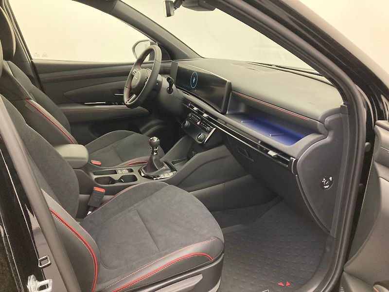 Hyundai Tucson 1,6 TGDI 2WD MT NLINE - fotka 11 z 14