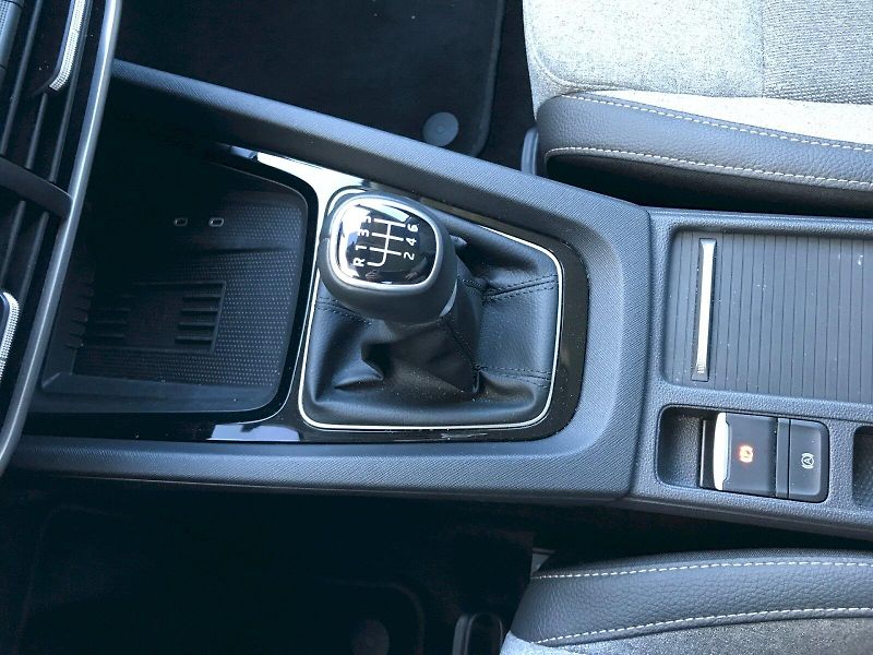 Škoda Octavia (2025) COM SELEC TS 110/1.5 M6F - fotka 28 z 28