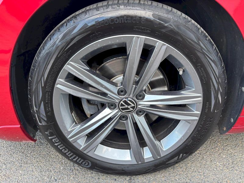 Volkswagen Arteon (2022) 2.0 TDI 110kW R-LINE - fotka 34 z 35