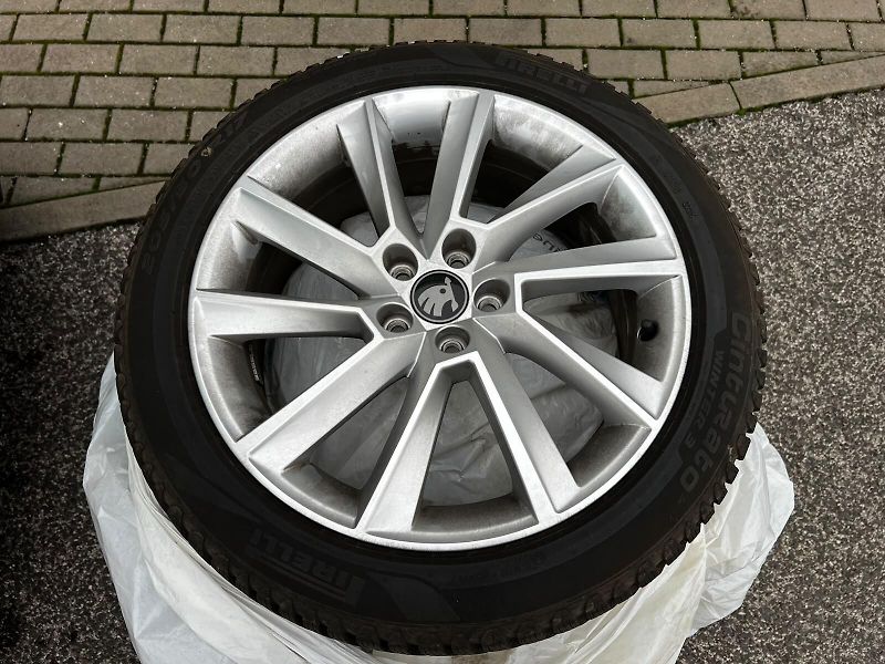Škoda Scala Monte Carlo 1,0 TSI 85KW DSG - fotka 25 z 25