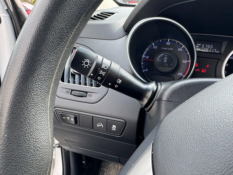 Hyundai ix35 (2012) 1,7 Crdi 85 KW - fotka 29 z 32