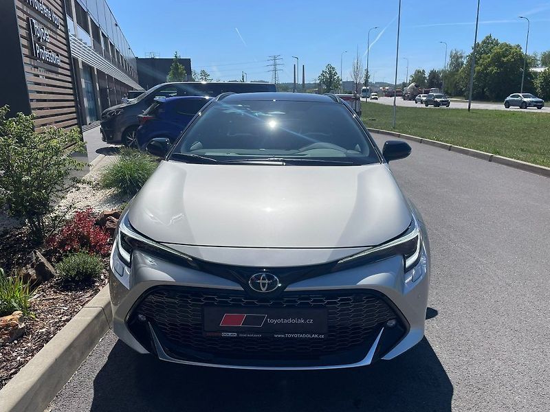 Toyota Corolla 2.0 Hybrid Automat GR SPORT - fotka 5 z 29