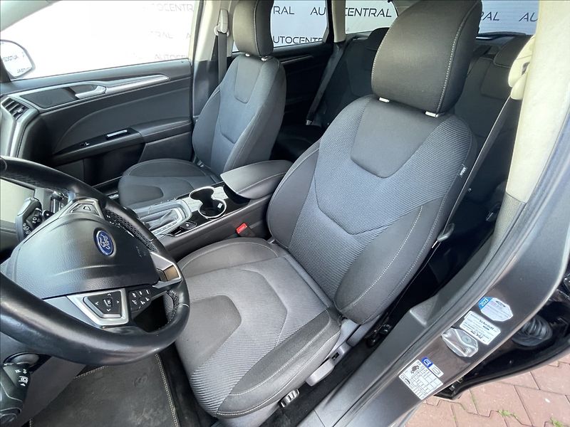 Ford Mondeo 2,0 TDCi,110kW,TITANIUM,serv.k - fotka 11 z 28