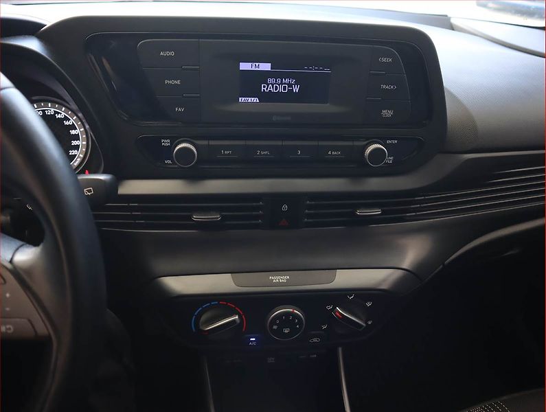 Hyundai i20 (2022) 1.0 T-GDI MHEV, Automat - fotka 12 z 17