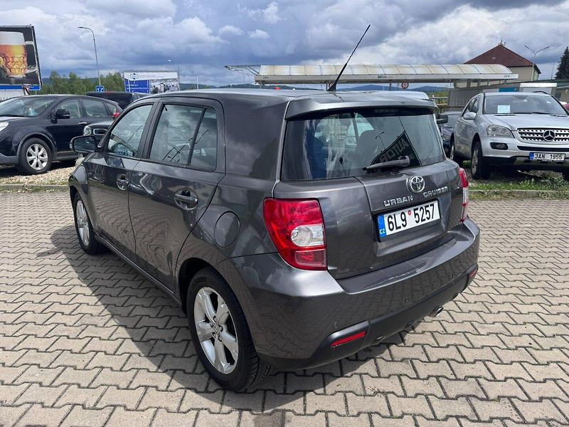 Toyota Urban Cruiser (2010) 1,3i 74 KW SPOJKA STK - fotka 4 z 45