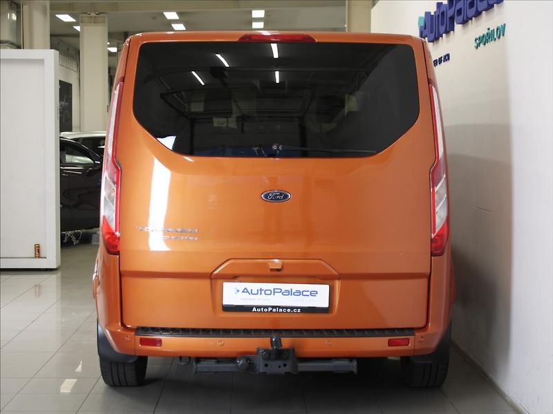 Ford Tourneo Custom 2,0 EB 125kW AT L2 Titan.X ČR - fotka 4 z 25