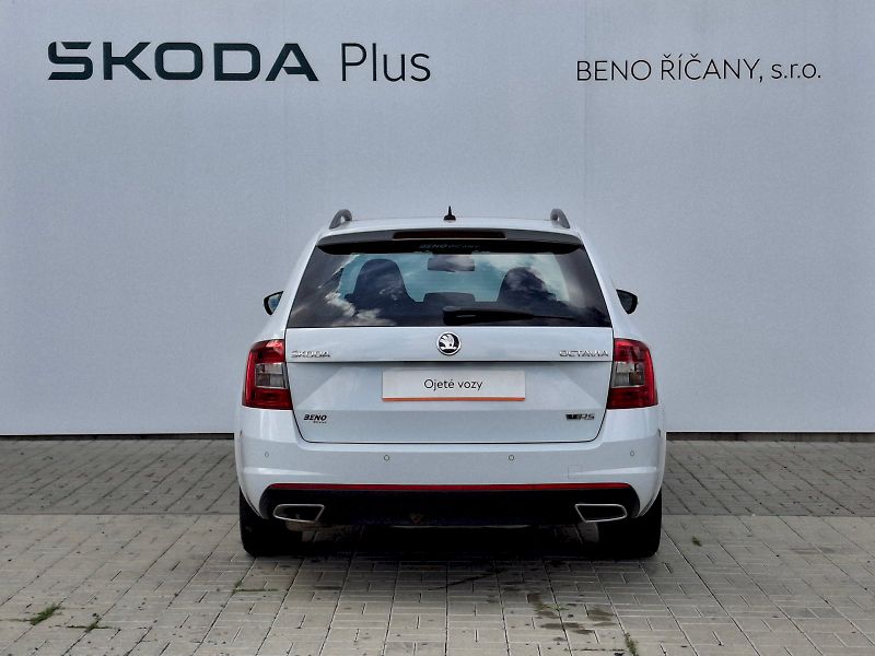 Škoda Octavia (2015) Combi RS DSG 2,0TDi 135kW - fotka 12 z 34