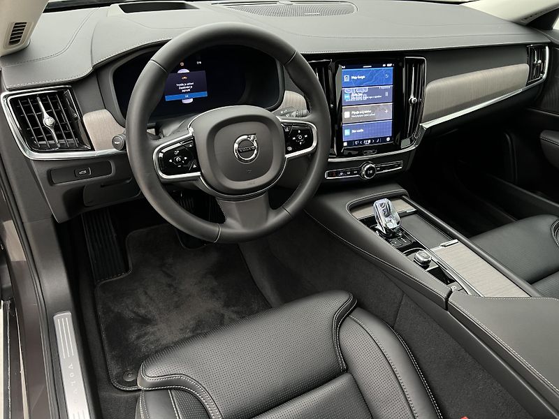 Volvo S90 B5 AWD ULTIMATE BRIGHT AUT - fotka 4 z 47