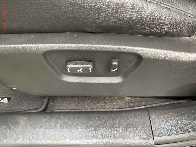 Opel Antara (2013) 2.2 CDTi 4x4, Cosmo, bixen - fotka 14 z 16