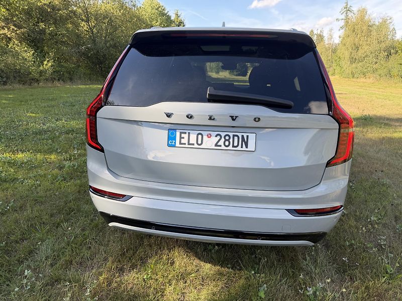 Volvo XC90 T8 ULTRA DARK,AWD,360,POLESTAR - fotka 6 z 31