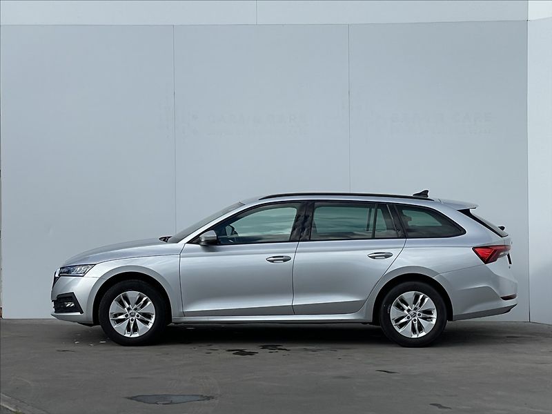 Škoda Octavia 2,0 TDI Combi Ambition Plus - fotka 2 z 23