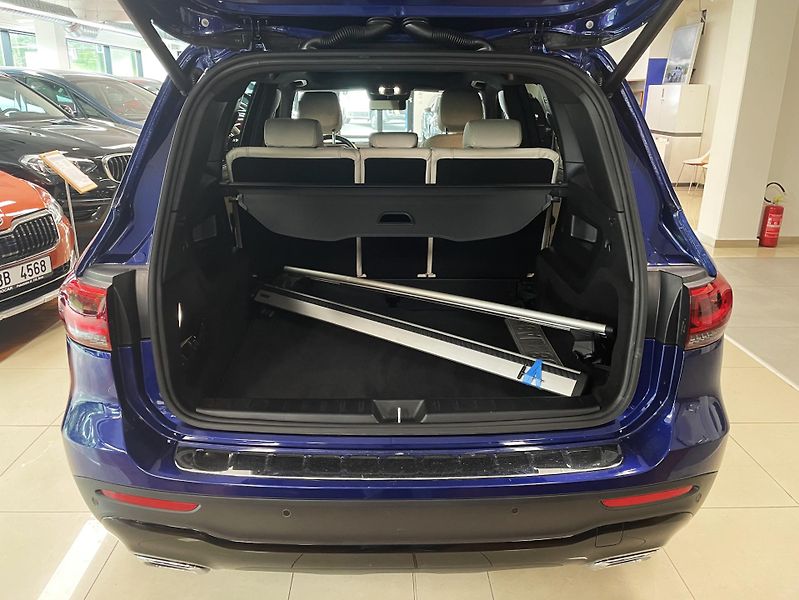 Mercedes-Benz GLB 250, 4 MATIC, ČR, REZERVACE - fotka 10 z 32
