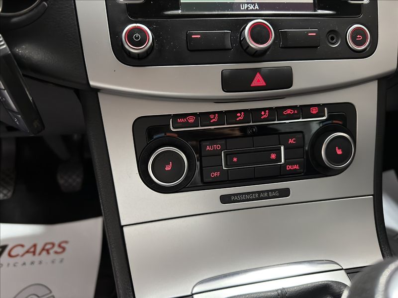 Volkswagen Passat 1,6   TDI 77KW VÝHŘEV TAŽNÉ - fotka 14 z 26