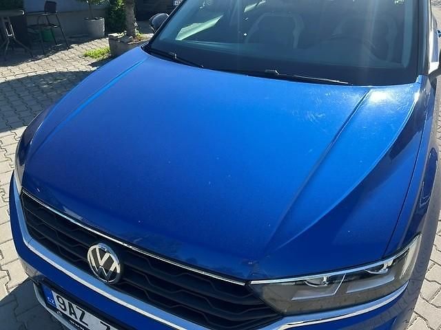Volkswagen T-Roc 1,6TDi Bohatá výbava rezervace - fotka 19 z 59