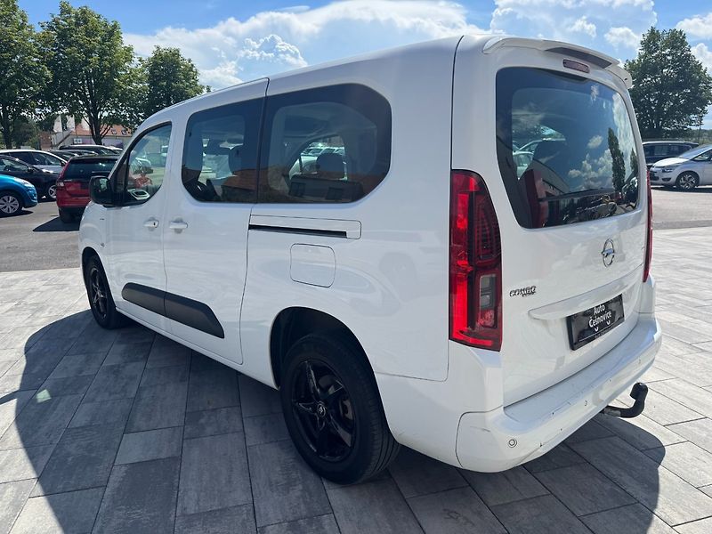 Opel Combo (2021) 1,2i 81 KW 7Míst L2 - fotka 7 z 30