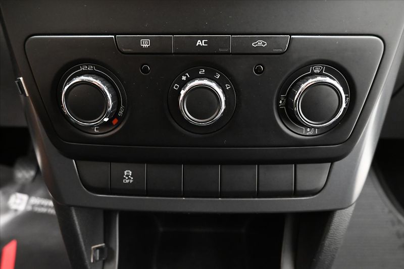 Škoda Yeti 1,2 TSI 77 kW KLIMA TAŽNÉ - fotka 20 z 29